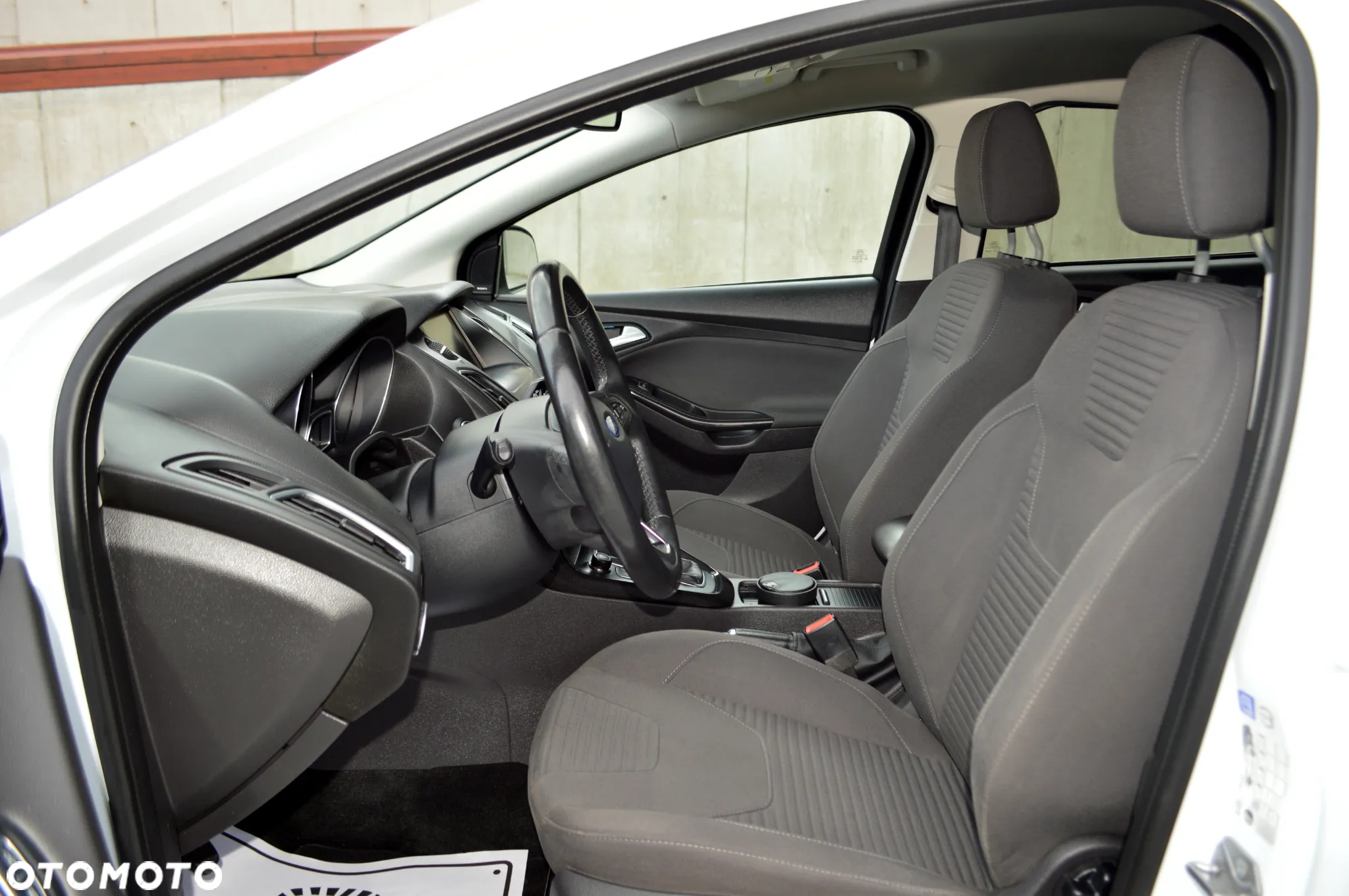Ford Focus 1.5 EcoBoost ST-Line - 9