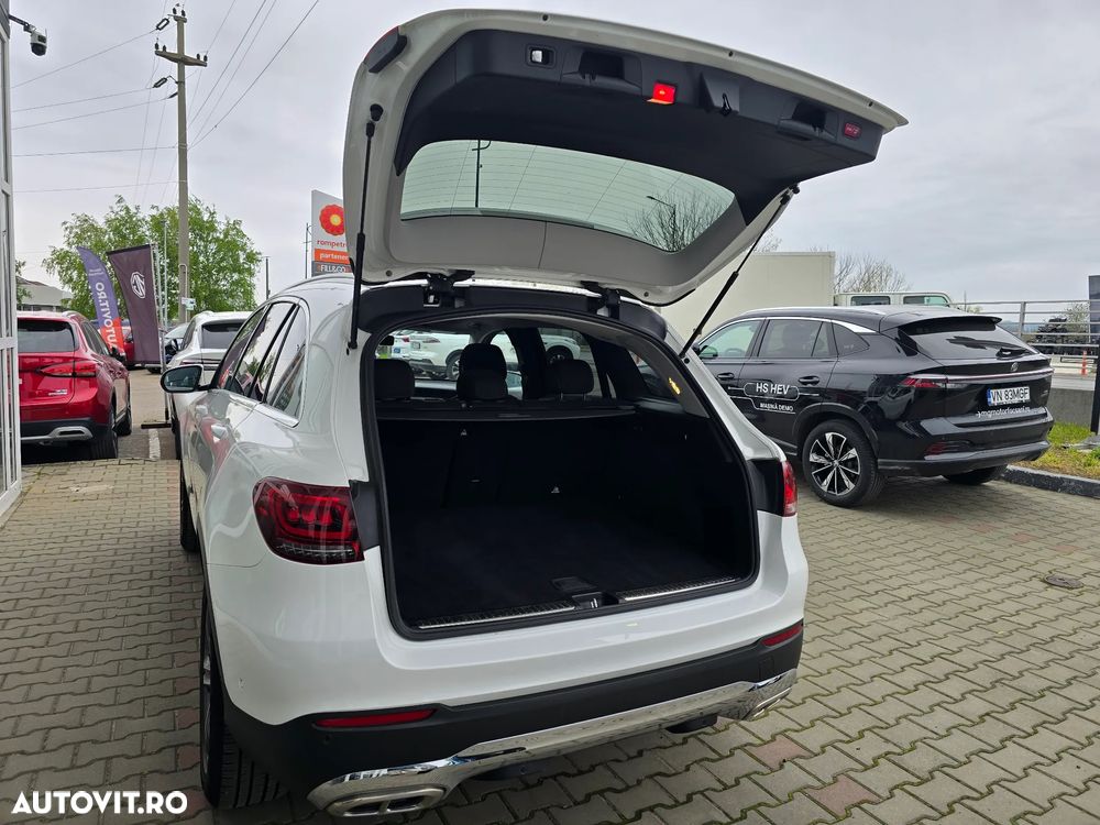 Mercedes-Benz GLC - 13