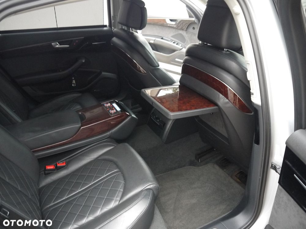 Audi A8 4.2 FSI L Quattro - 14