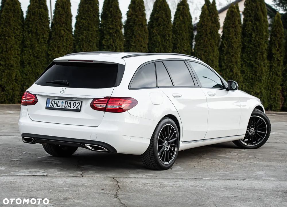 Mercedes-Benz Klasa C 180 9G-TRONIC AMG Line - 13