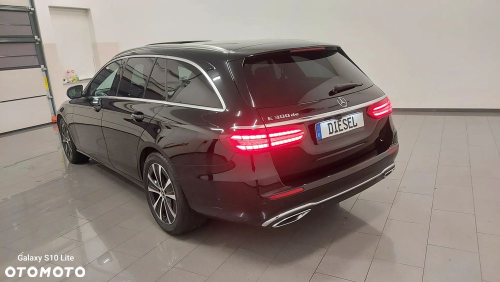 Mercedes-Benz Klasa E 300 de 4-Matic AMG/Avantgarde - 4