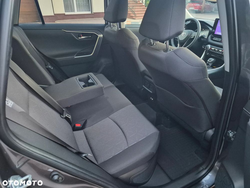 Toyota RAV4 - 9