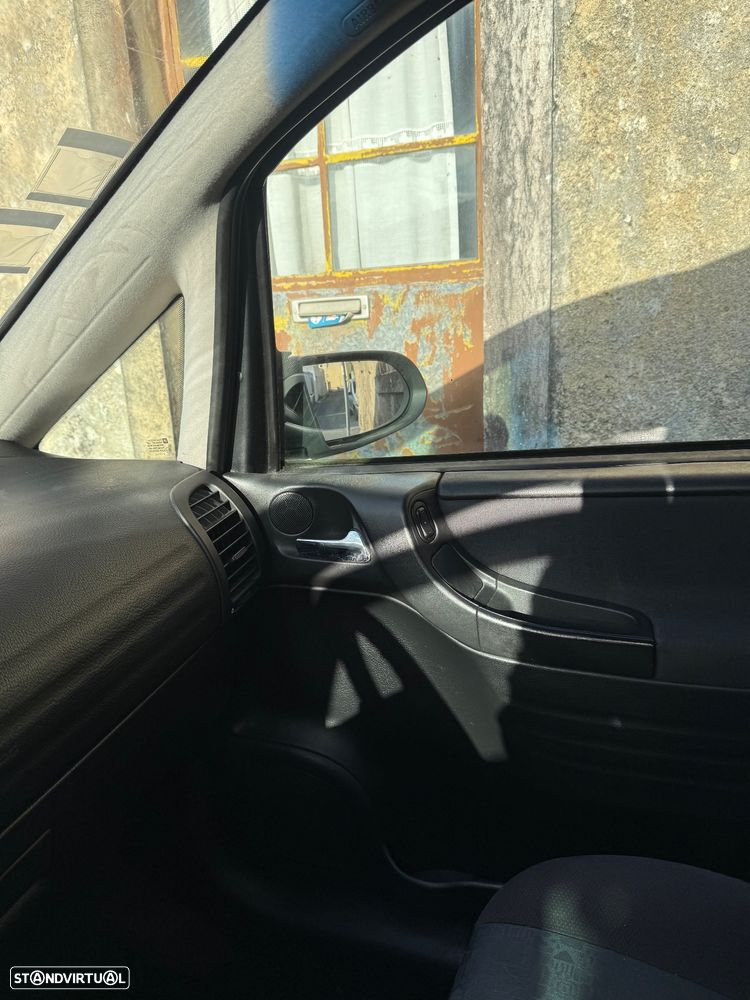 Opel Zafira 2.0 DTi Comfort - 11