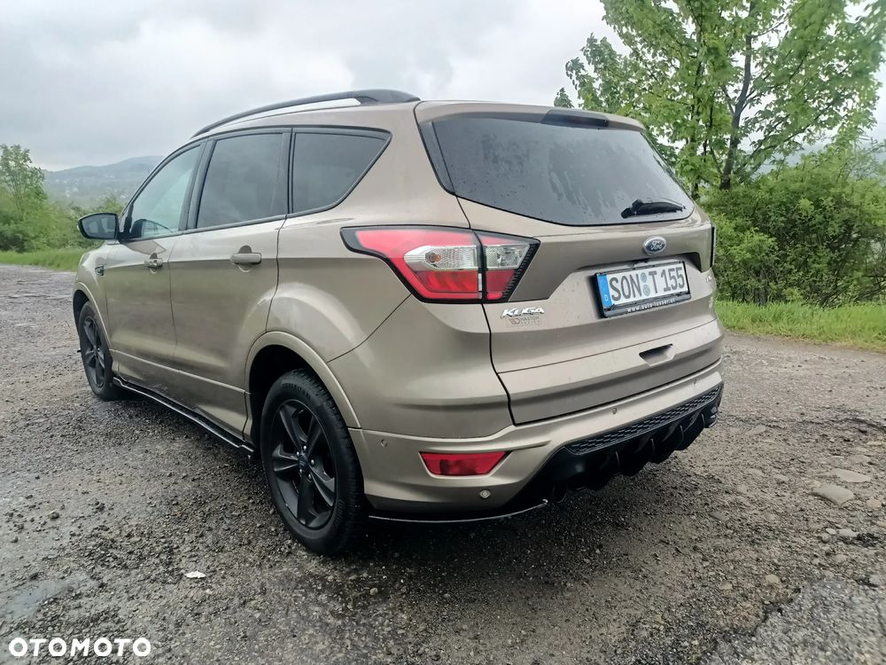 Ford Kuga - 22
