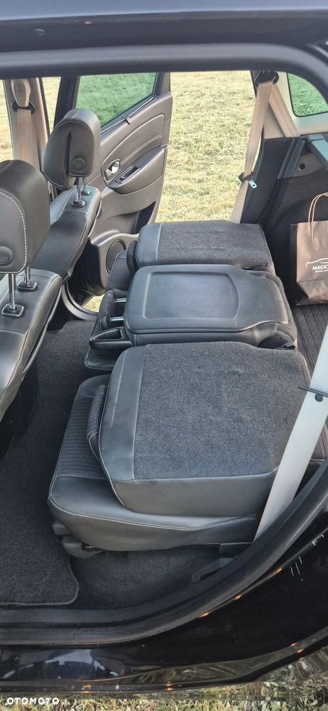 Renault Scenic dCi 130 FAP Start & Stop Bose Edition - 17