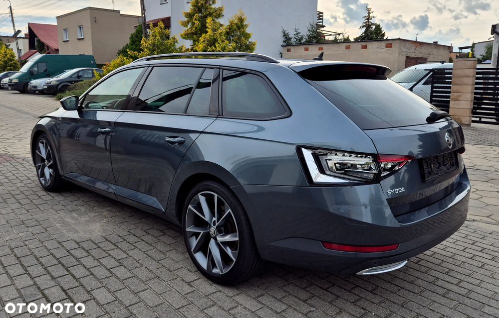 Skoda Superb 2.0 TDI 4x4 Sportline DSG - 6
