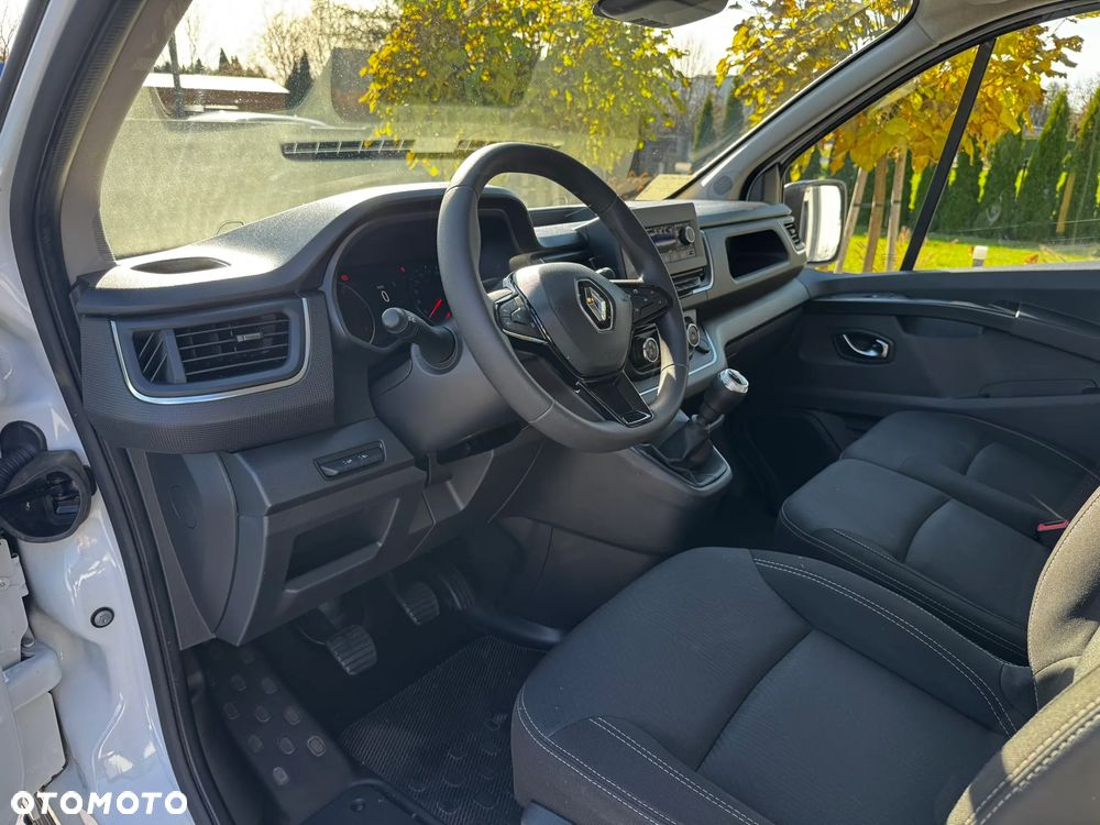 Renault Trafic - 11