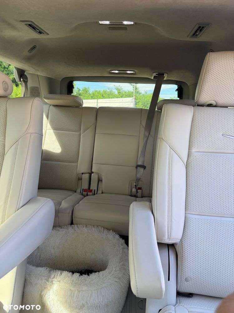 Cadillac Escalade 6.2 V8 AWD AT Platinum - 14