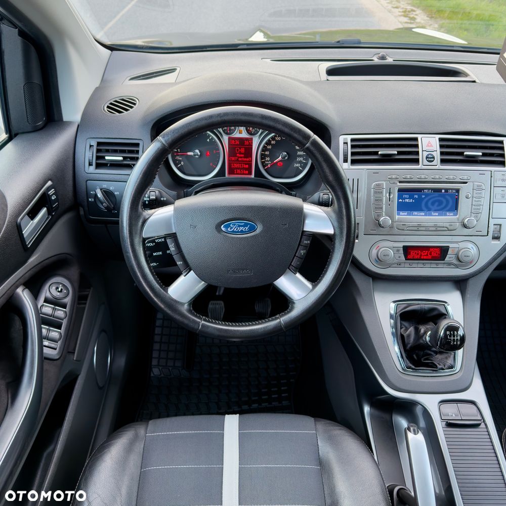 Ford Kuga 2.0 TDCi 4x4 Titanium - 14