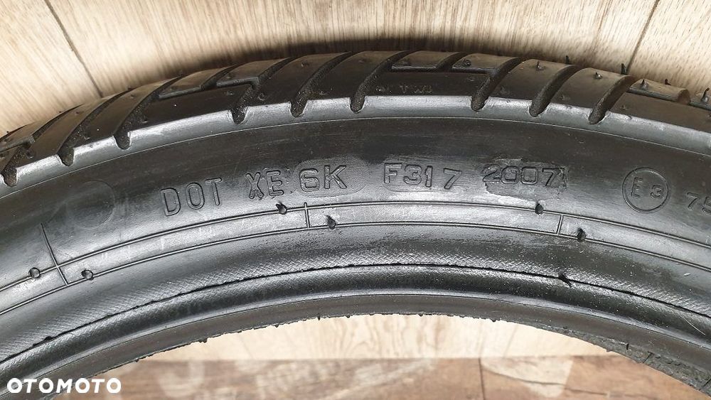 Opona 90/90-18 Metzeler Lasertec - 6