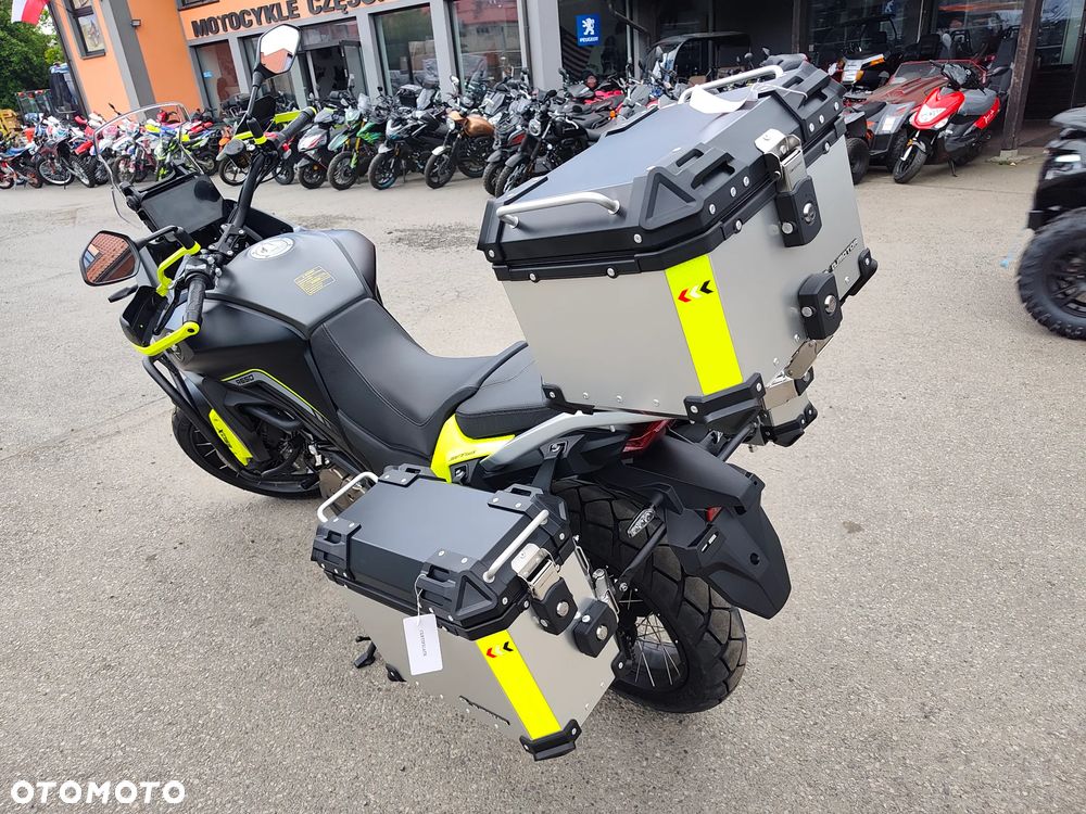 QJMOTOR SVT 650X - 23