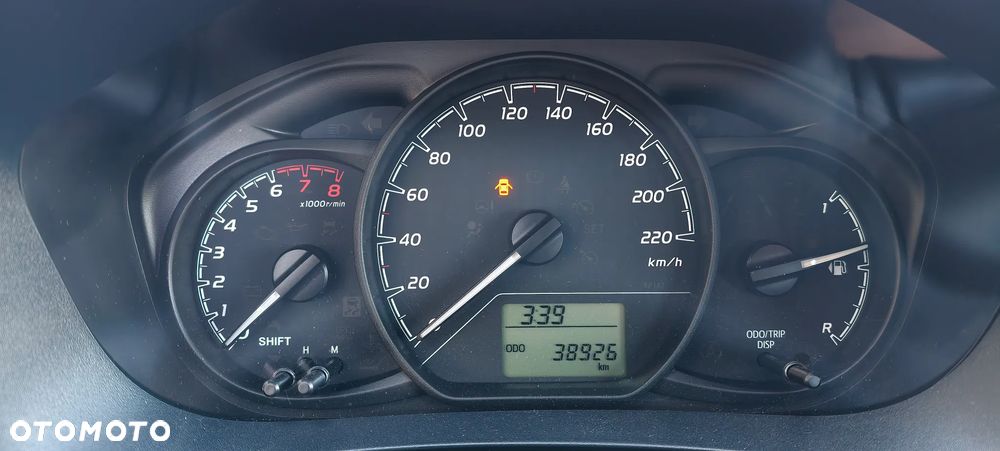 Toyota Yaris 1.5 Active - 10