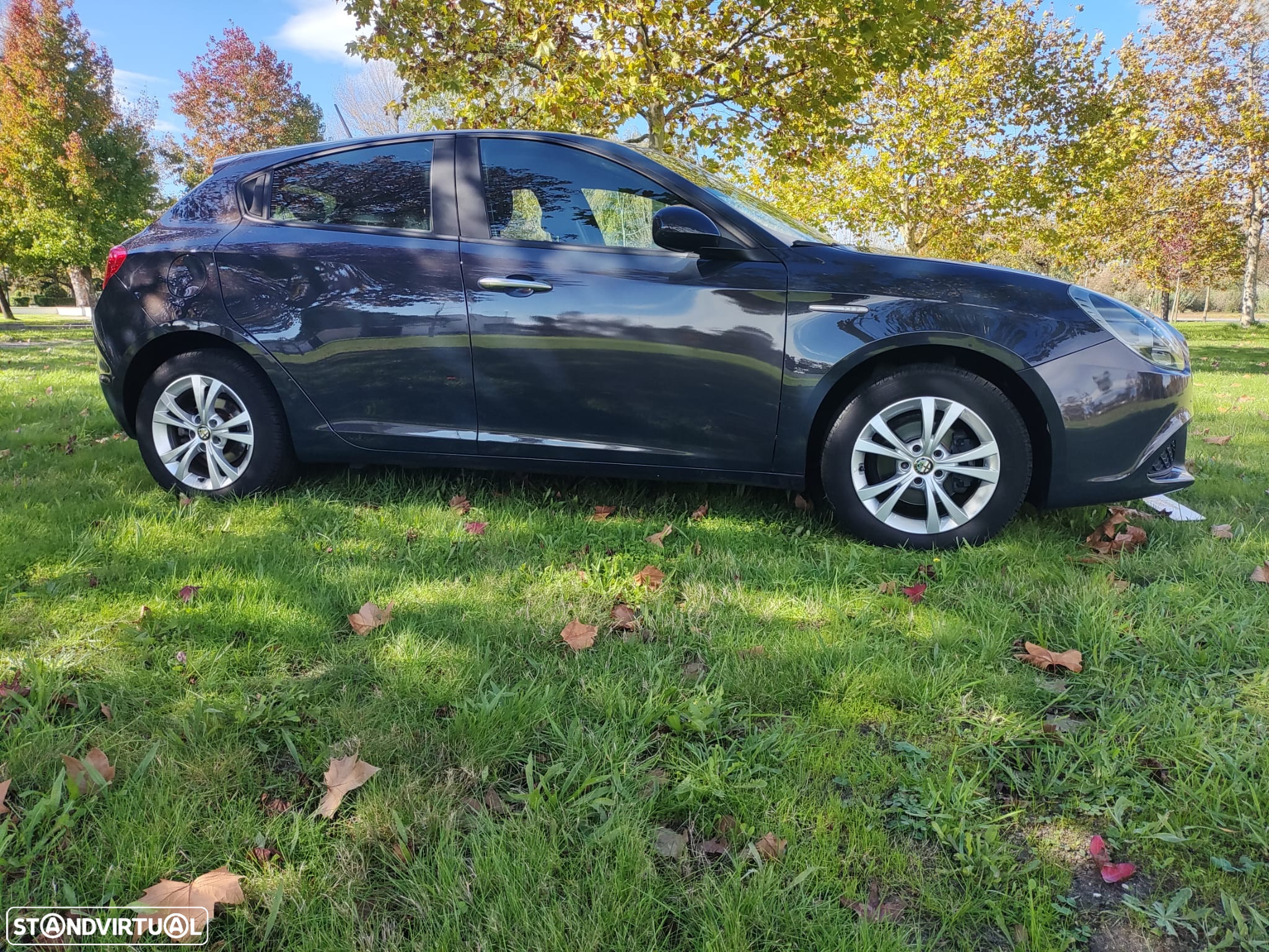 Alfa Romeo Giulietta 1.6 JTDm Distinctive 57X - 11