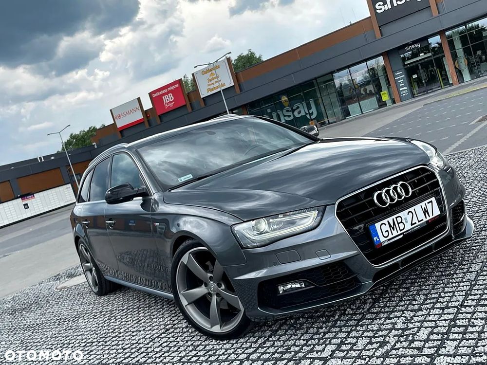 Audi A4 Avant 2.0 TDI DPF clean diesel multitronic S line Sportpaket - 13