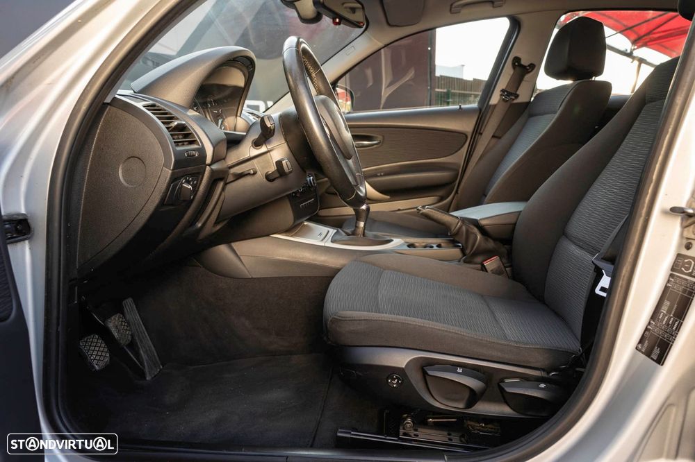 BMW 118 d Pack M - 11