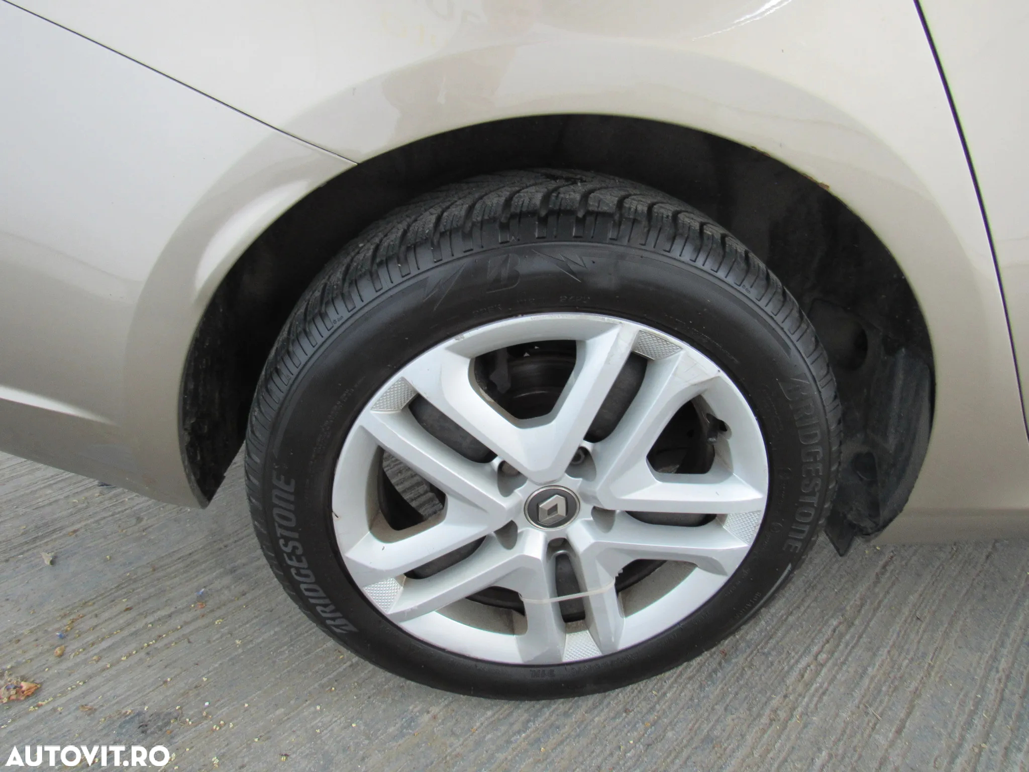 Renault Megane TCe EDC Zen - 8