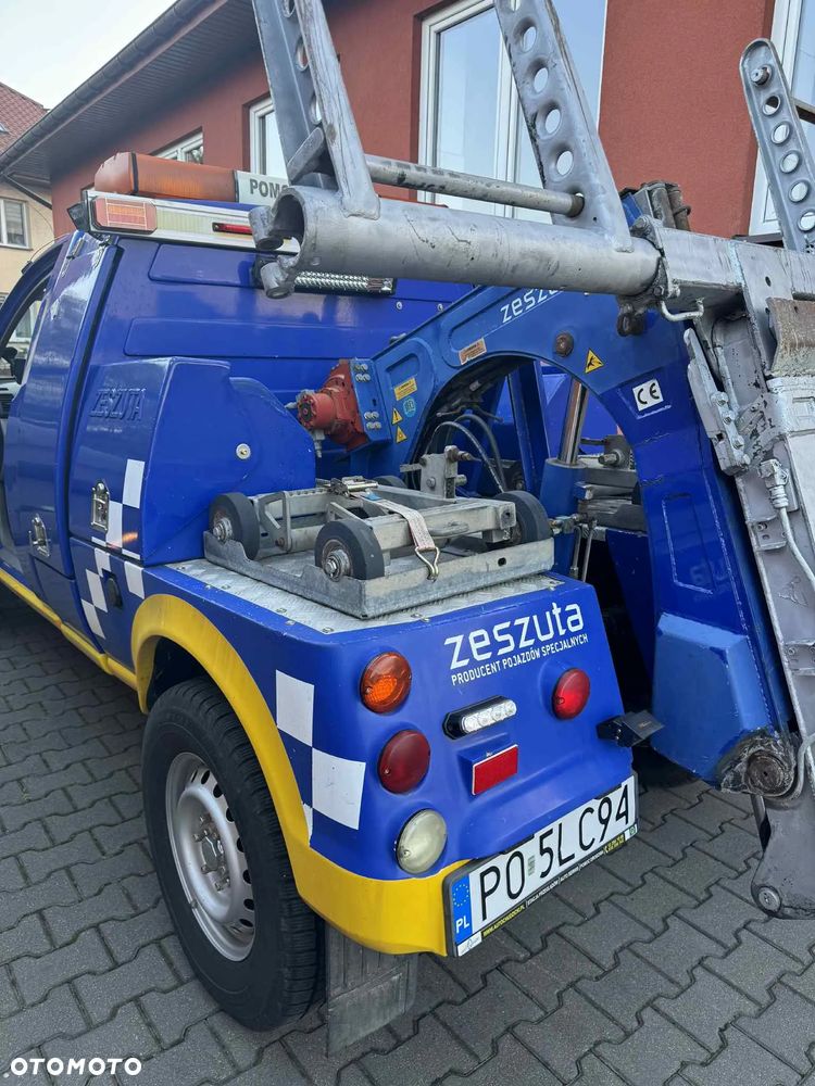 Mitsubishi L200 2.5 DID CC Invite SE - 4
