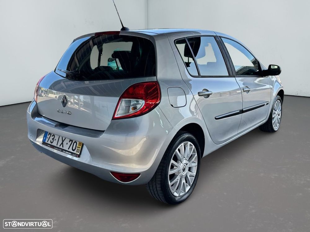 Renault Clio 1.2 16V Dynamique S - 5
