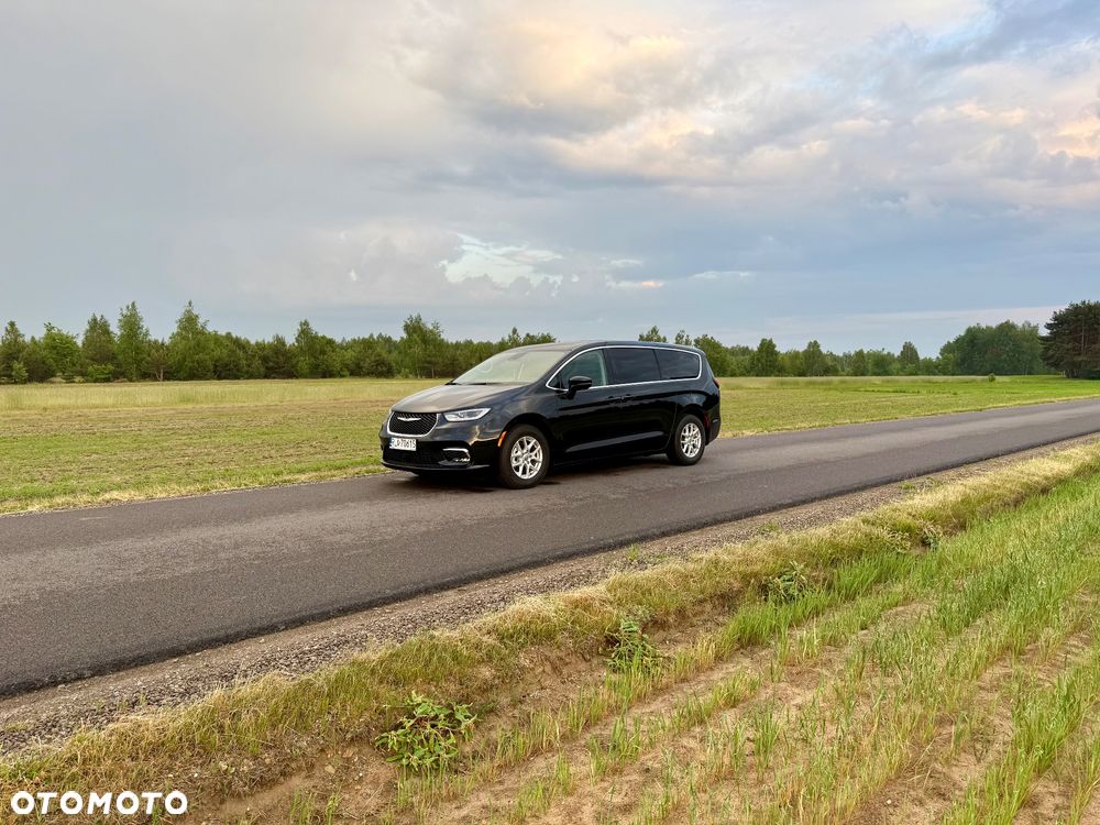Chrysler Pacifica - 14