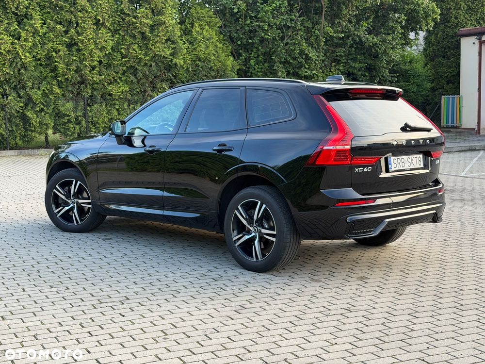 Volvo XC 60 B4 D AWD R-Design - 3