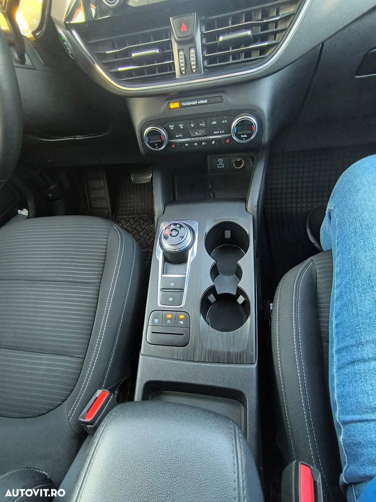 Ford Kuga 1.5 EcoBlue A8 FWD Titanium - 8