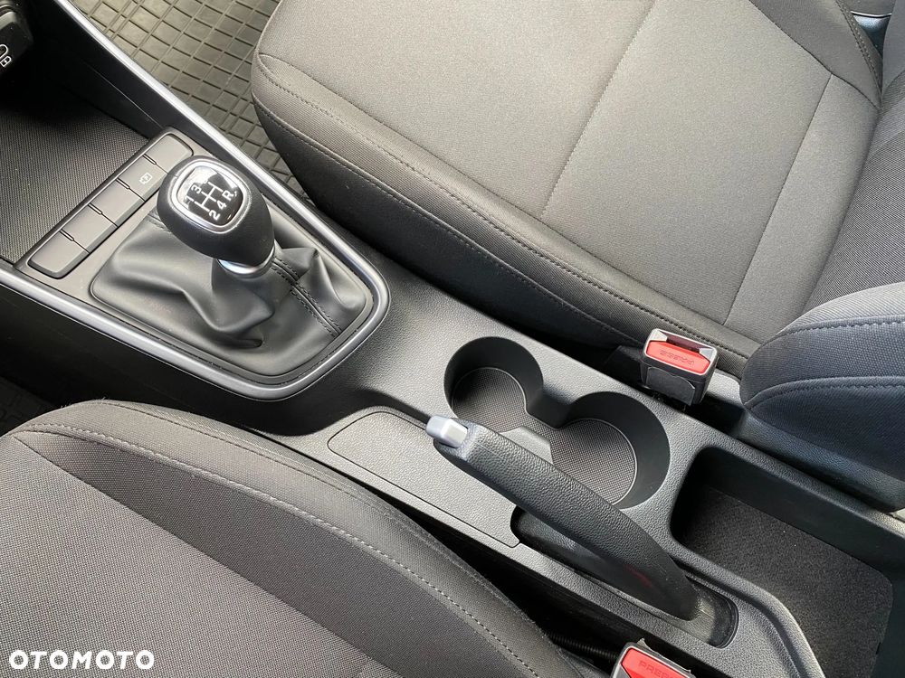 Hyundai i20 1.2 Modern - 17