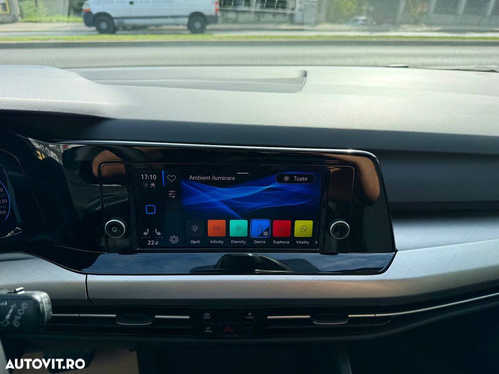 Volkswagen Golf 2.0 TDI DSG Life - 15