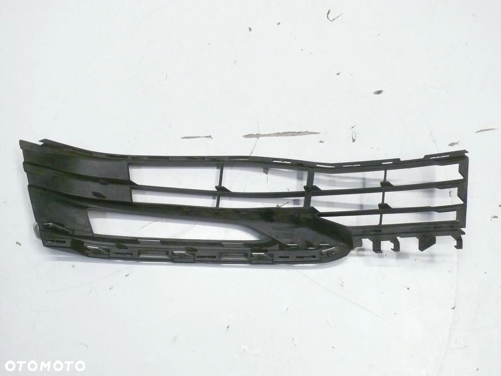 BMW G30 G31 KRATKA ZDERZAKA LEWA - 2