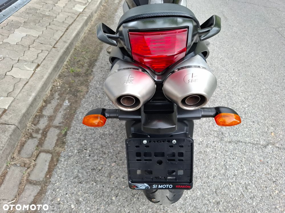 Yamaha FZ6 - 9