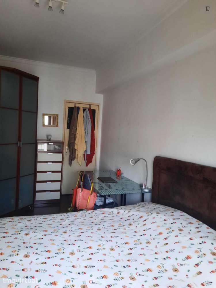 Quarto - localizado em Benfica Lisbon - Grande imagem: 3/11