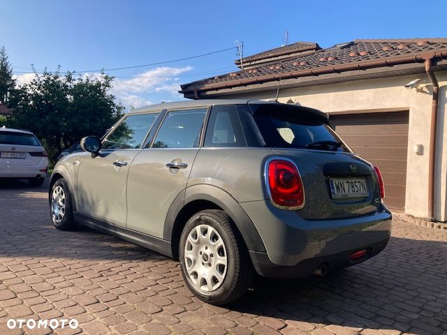 MINI Cooper Standard - 4