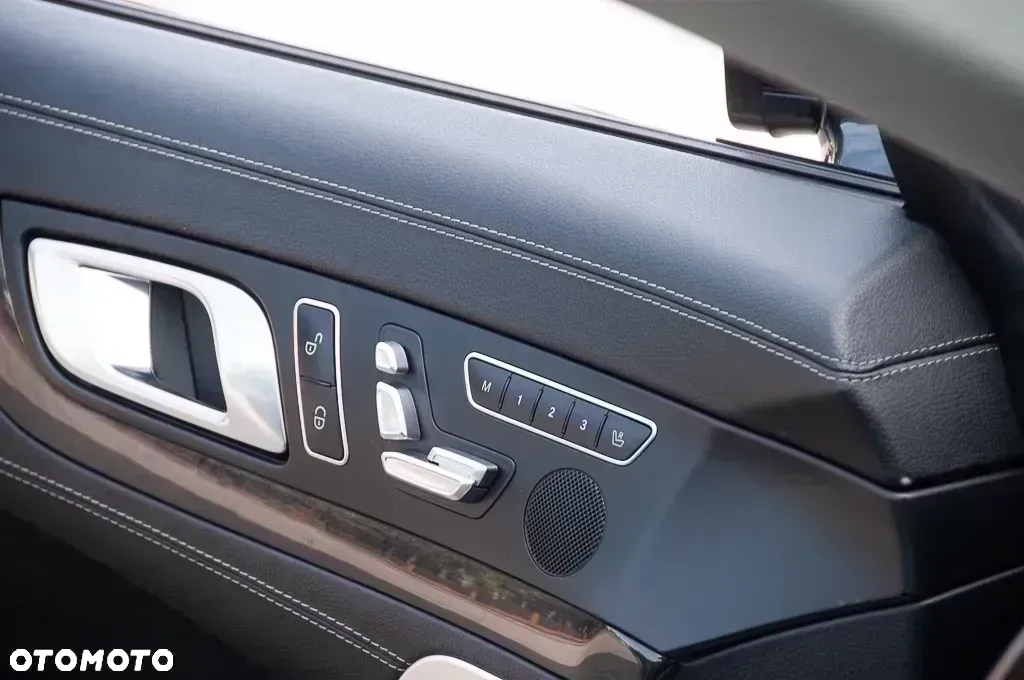 Mercedes-Benz SL - 32