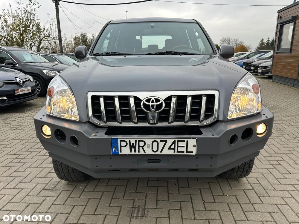 Toyota Land Cruiser - 36