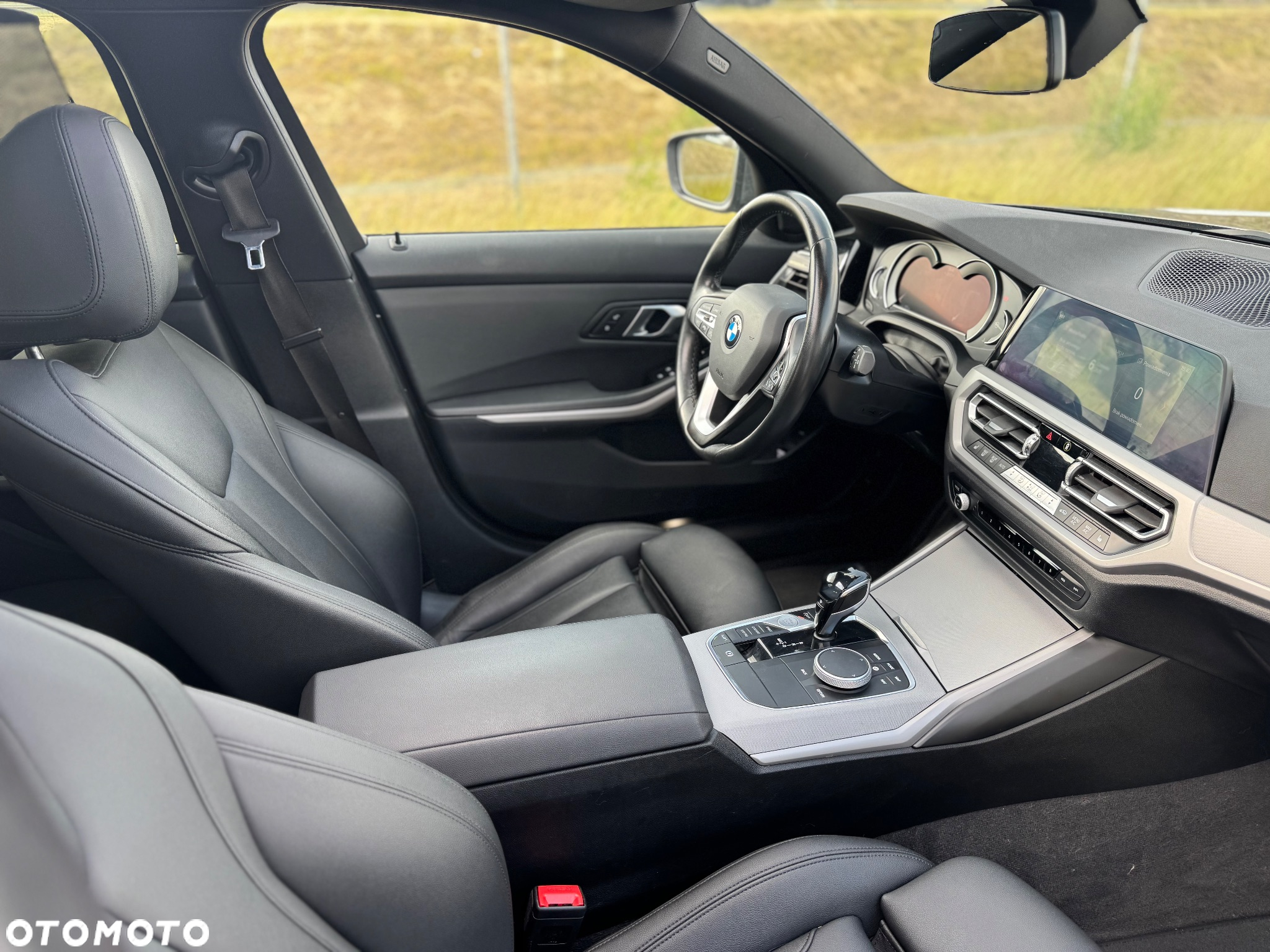 BMW Seria 3 318d Luxury Line - 29
