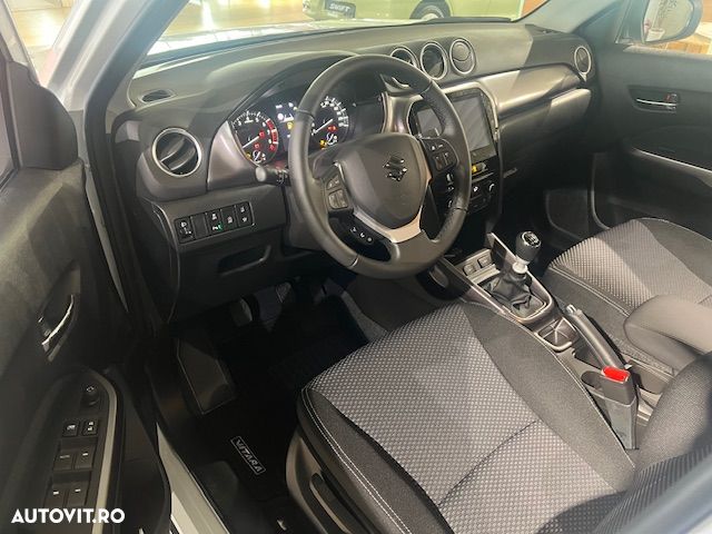 Suzuki Vitara 1.4 Boosterjet 6MT MHEV Passion - 5