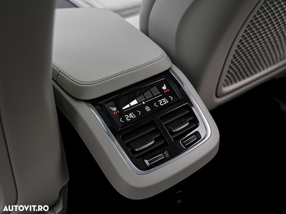 Volvo XC 90 T8 AWD Recharge Ultimate Dark - 31