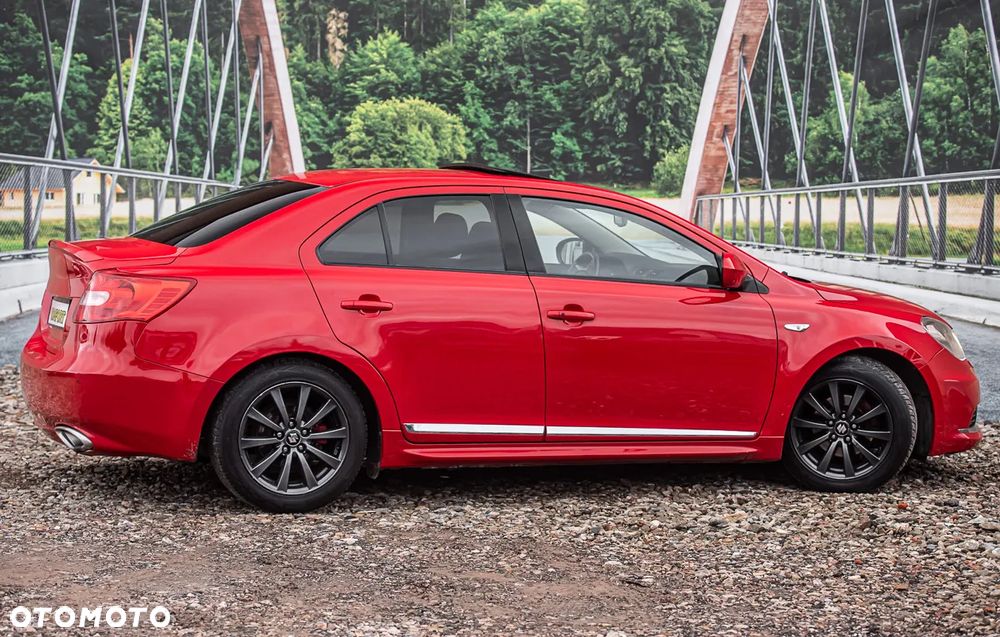 Suzuki Kizashi 2.4 Sport - 11