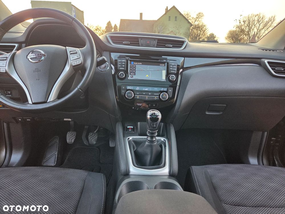 Nissan Qashqai 1.2 DIG-T TEKNA+ - 21