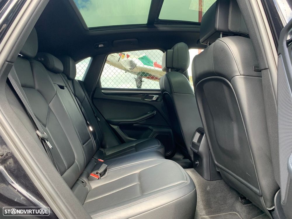 Porsche Macan S - 22