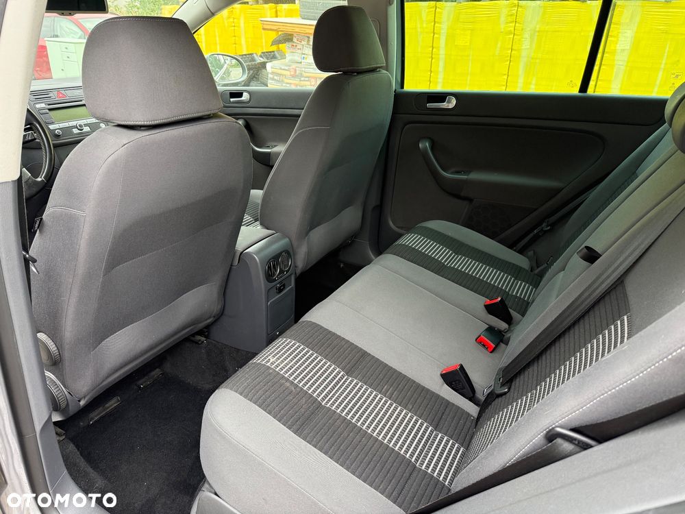 Volkswagen Golf Plus - 13