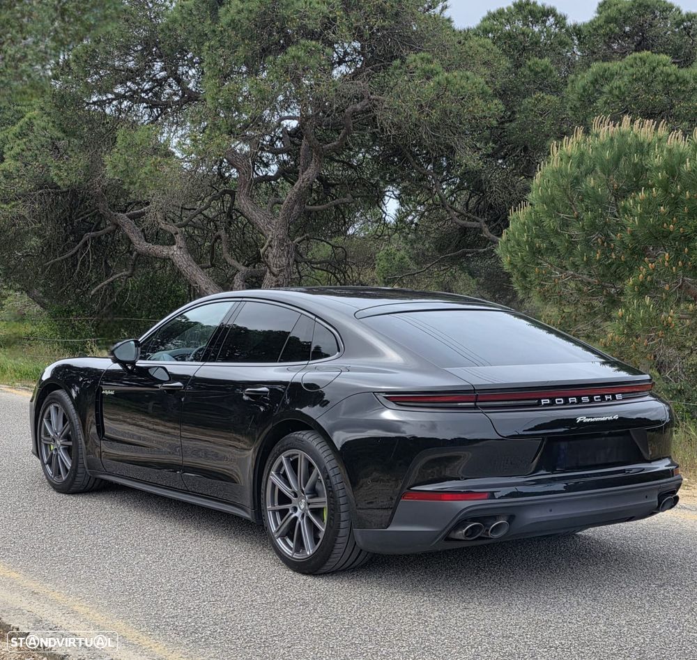 Porsche Panamera 4 E-Hybrid - 6