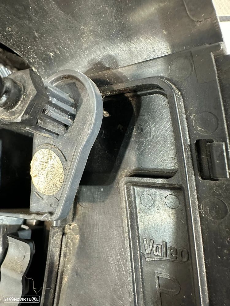 .Farolins Tras Traseiros Esquerdo Direito Originais BMW Serie 1 F20 5 portas F21 2 portas 2011 - 2019 - 7