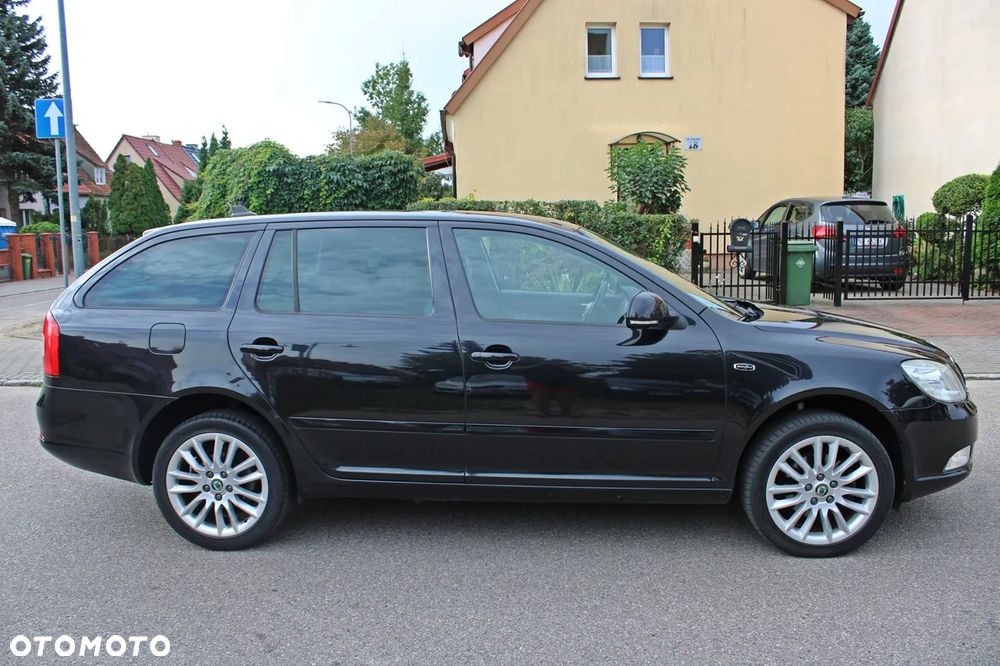 Skoda Octavia 2.0 TDI DPF DSG Laurin & Klement - 3
