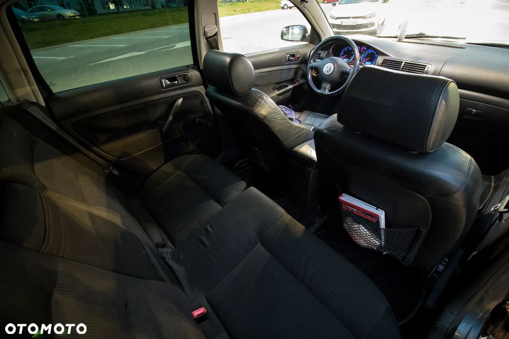 Volkswagen Passat - 29