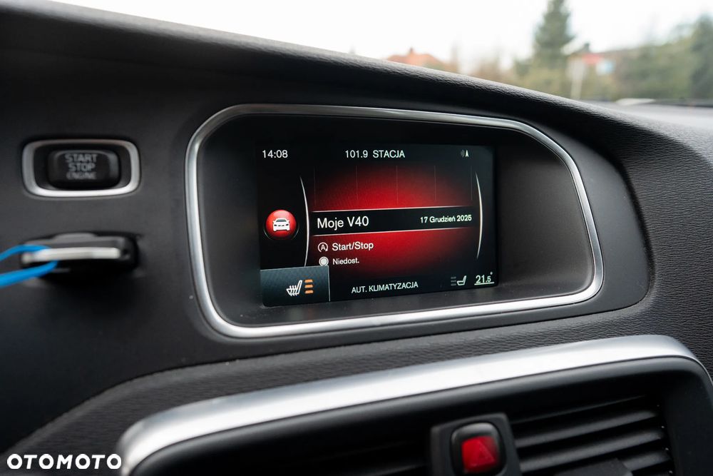 Volvo V40 T5 Geartronic RDesign - 19