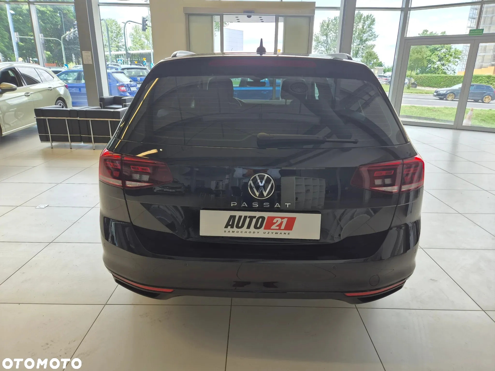 Volkswagen Passat 2.0 TSI Business DSG - 7