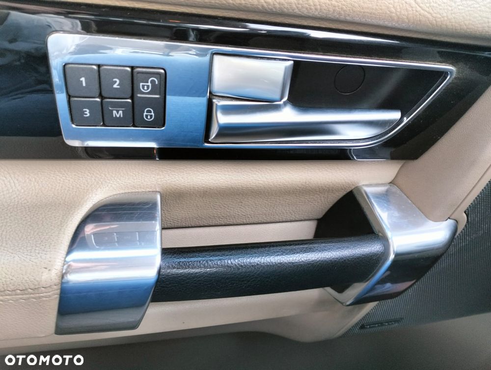 Land Rover Discovery 2.7D V6 HSE - 23