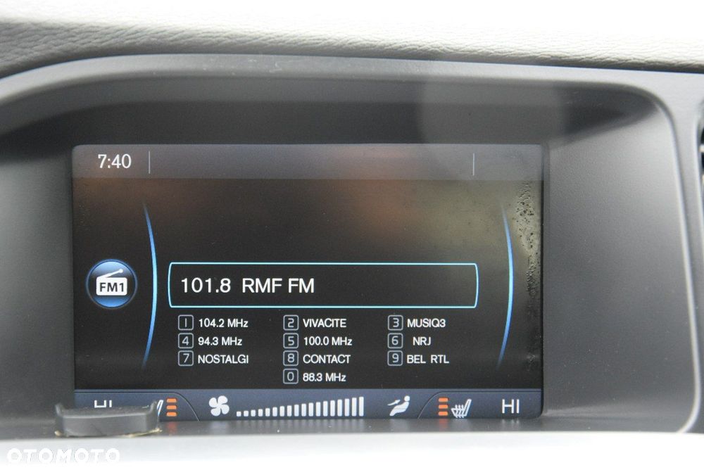 Volvo V60 D4 Momentum - 39