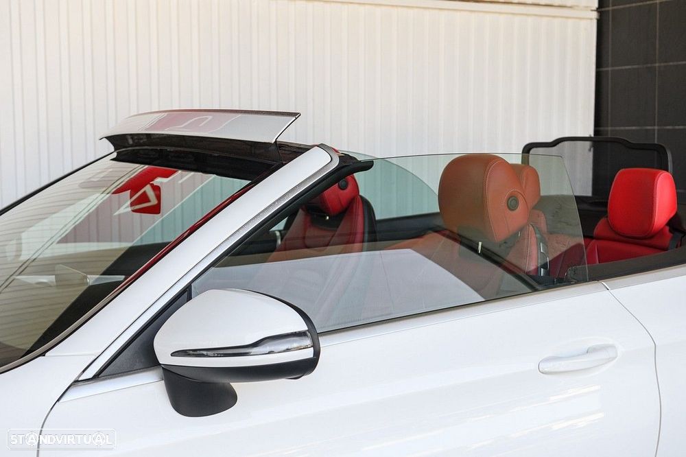 Mercedes-Benz C 220 d Coupe 4Matic 9G-TRONIC AMG Line - 26