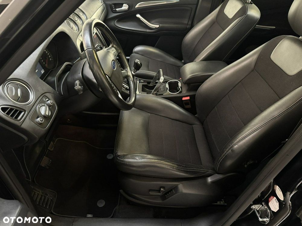 Ford S-Max 2.0 TDCi DPF Titanium X - 17